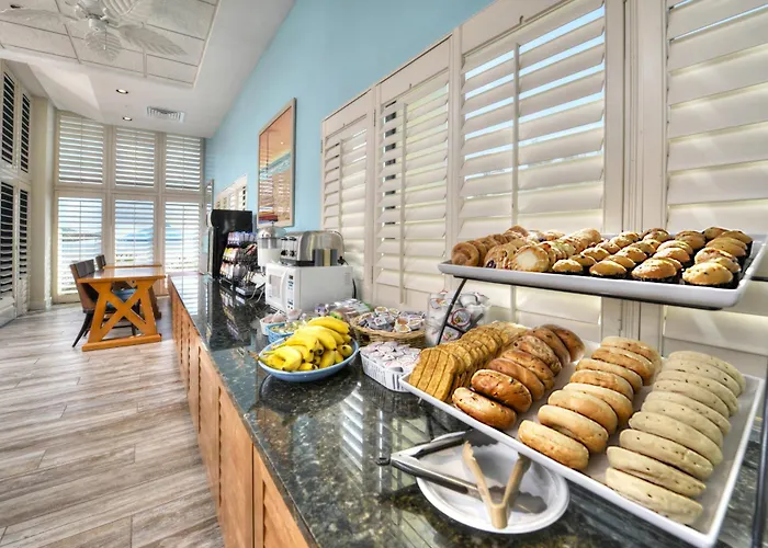 Bahama House - Daytona Beach Shores