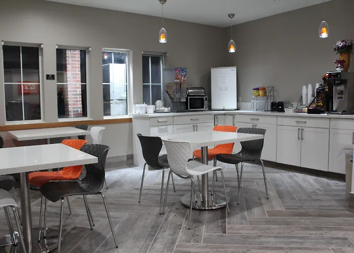 Westbridge Inn & Suites