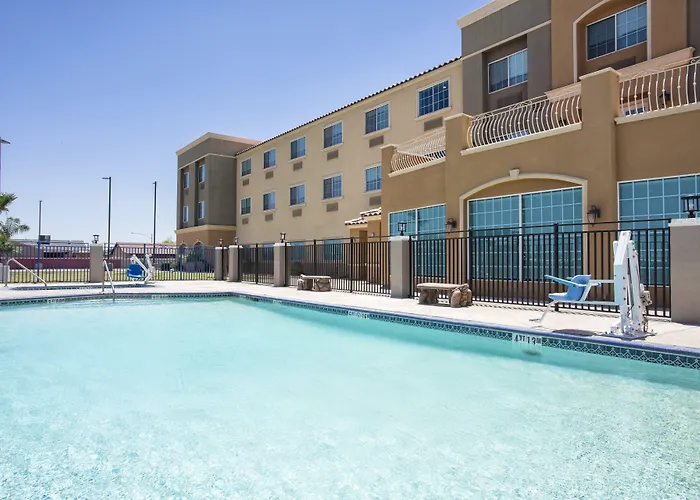 Holiday Inn Express Hotel & Suites El Centro By Ihg