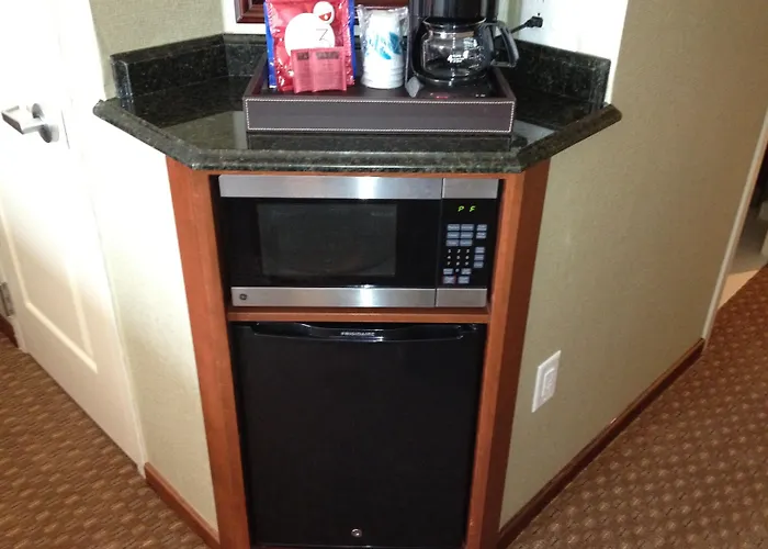 Town & Country Inn And Suites