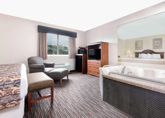 Baymont By Wyndham Columbus/Rickenbacker