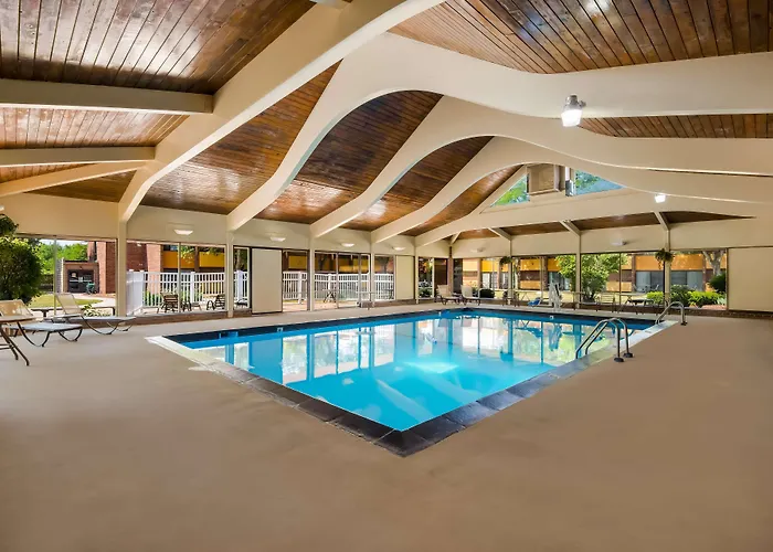 Best Western Prairie Inn & Conference Center
