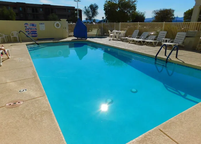 Island Suites
