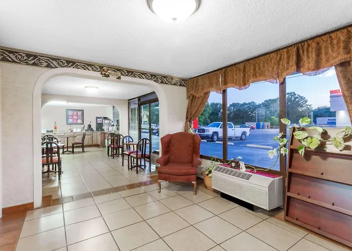 Days Inn By Wyndham Martin
