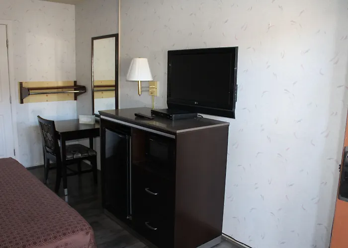 Budget Inn Redwood City (Adults Only)