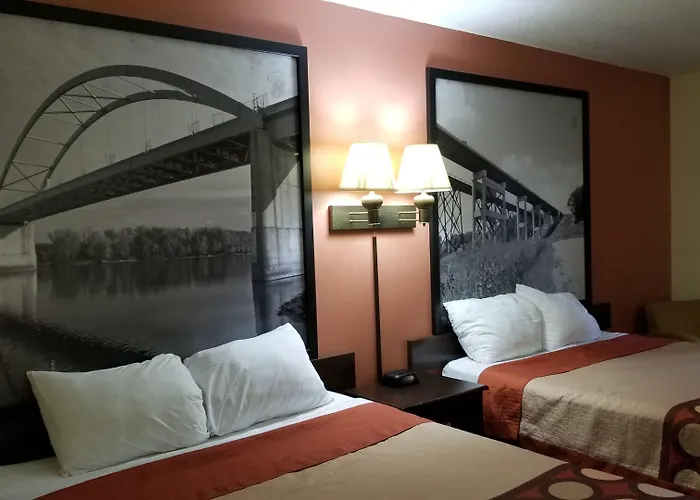 Super 8 By Wyndham Ottumwa