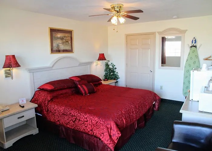 Country Hearth Inn-Union City