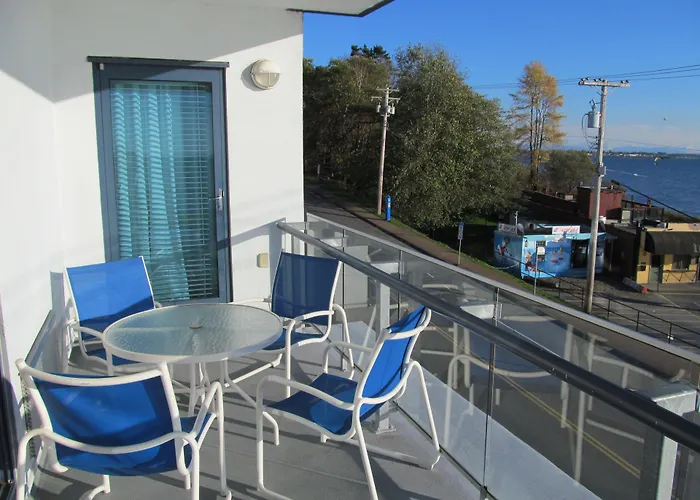 Ocean Promenade Hotel