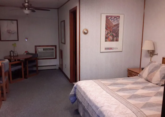 The Monterey Motel