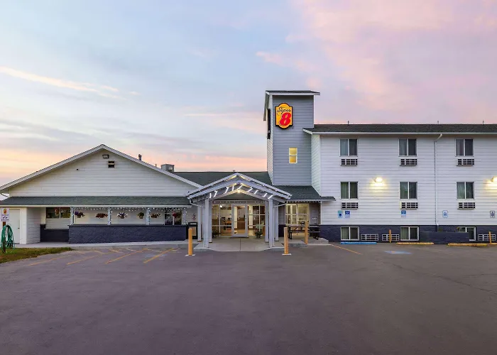 Super 8 By Wyndham Belgrade/Bozeman Airport