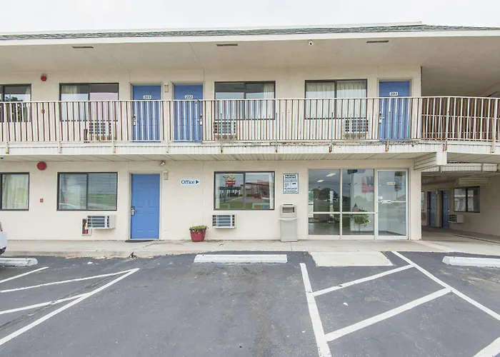 Motel 6 Kansas City, Mo - Airport