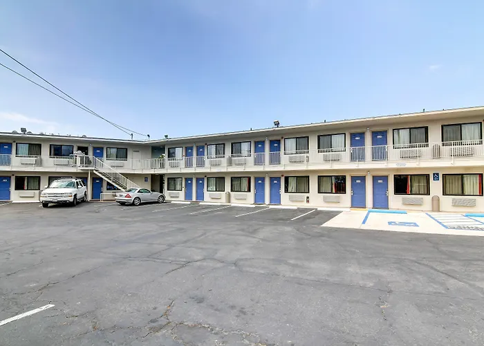 Motel 6-Santa Barbara, Ca - Beach