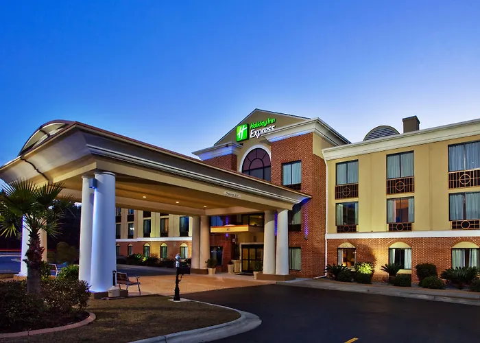 Holiday Inn Express & Suites Hinesville East - Fort Stewart By Ihg