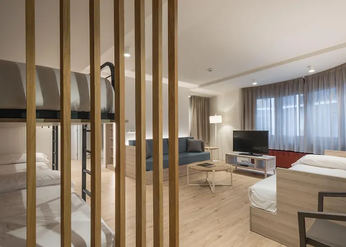 Hotel & Aparthotel Cosmos