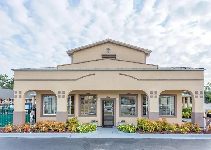 Super 8 By Wyndham Santee/I-95