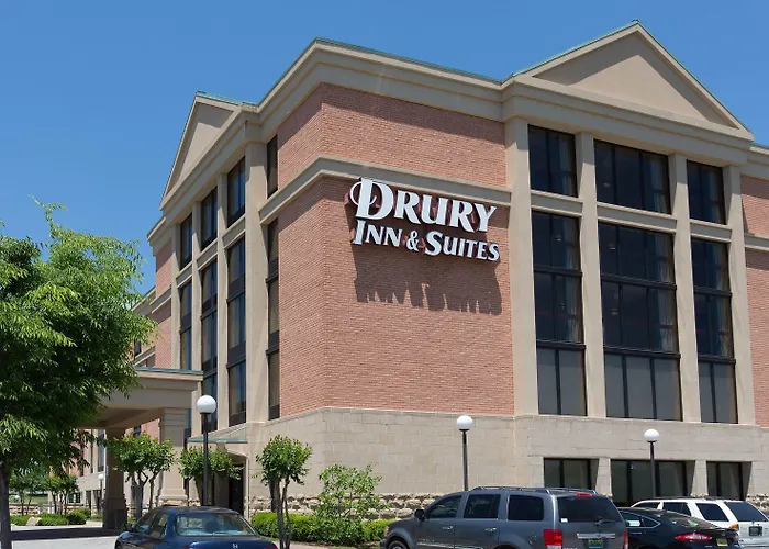 Drury Inn & Suites Birmingham Lakeshore Drive