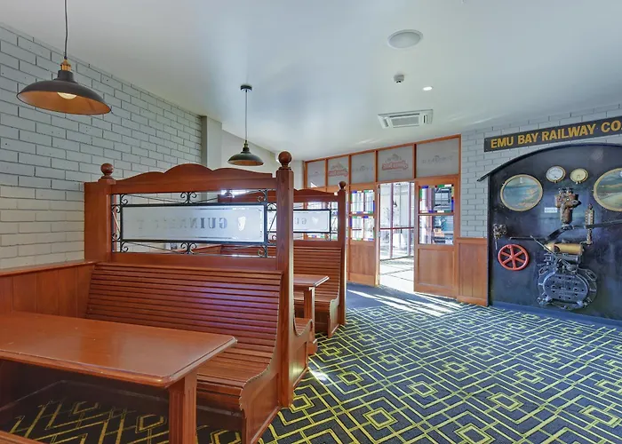Burnie Central Townhouse Hotel