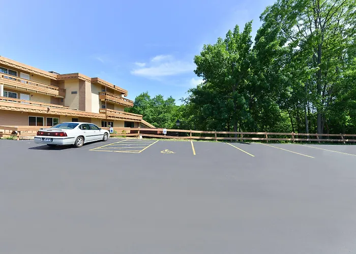 Quality Inn East Dubuque
