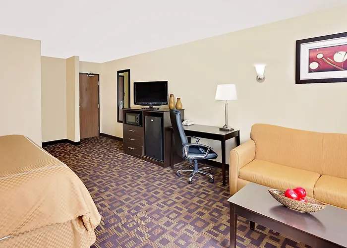 Super 8 By Wyndham Decorah