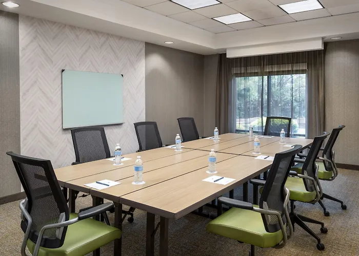 Springhill Suites By Marriott Newark International Airport