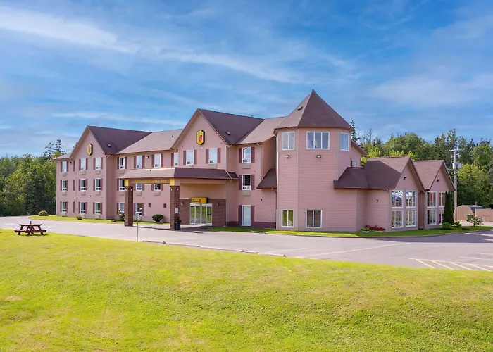 Super 8 By Wyndham Amherst Ns