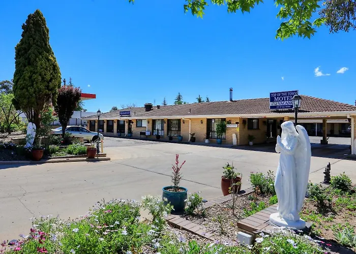 Top Of The Town Motel
