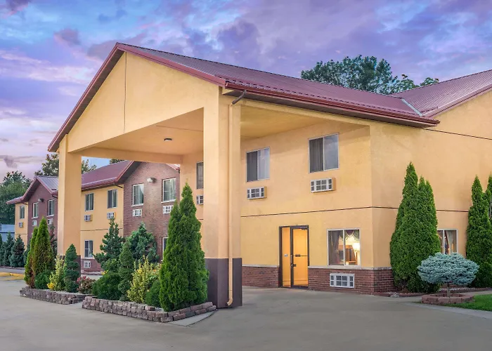 Super 8 By Wyndham Olney
