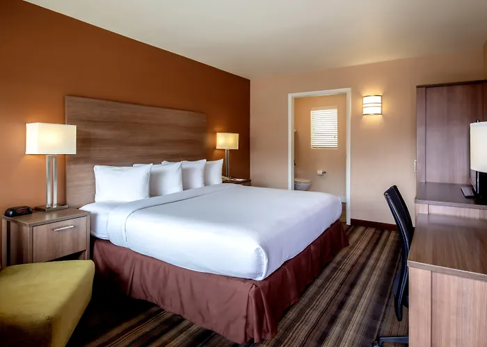 Boulder University Inn