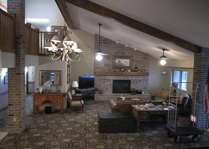 Madelia Hotel & Suites
