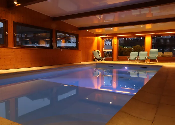 Chris-Tal Hotel