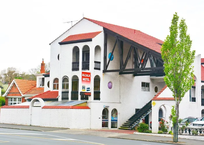 Alcala Motor Lodge
