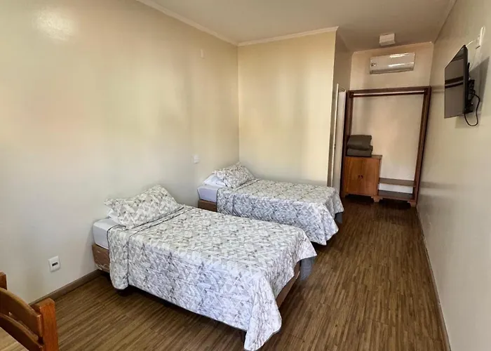 Cravinhos Park Hotel