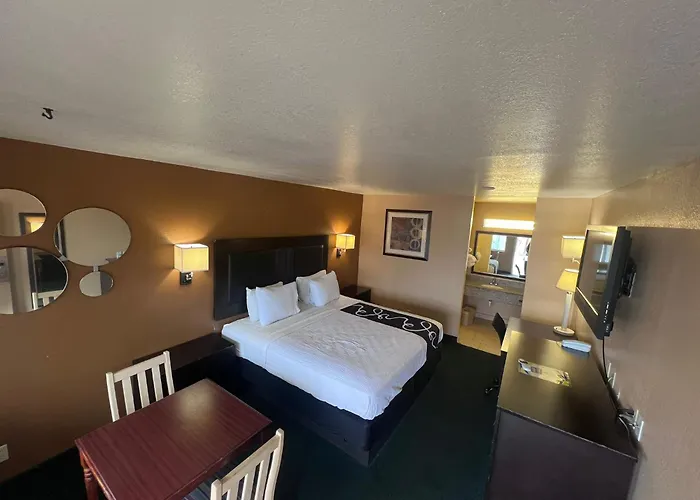 Antlers Inn