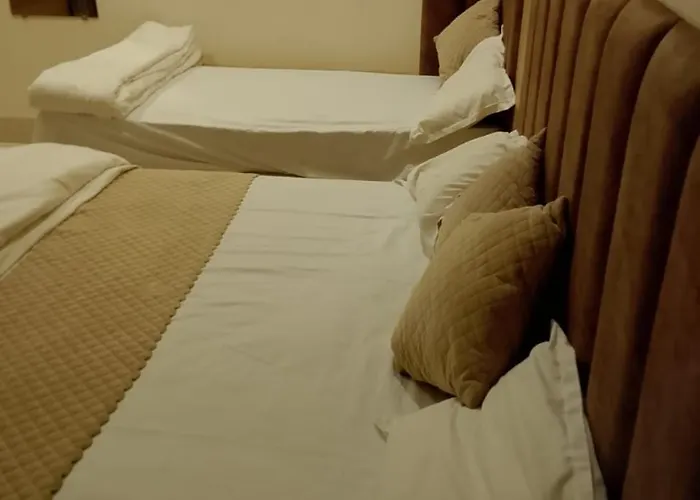 Shriji Hotel