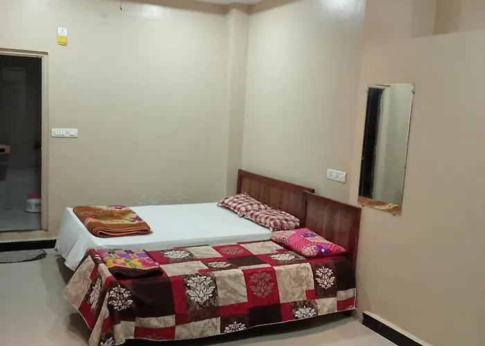 Parbramha Bhakt Nivas & Parking