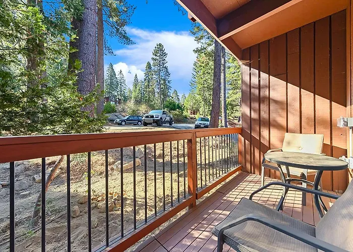 Yosemite West Condo B104