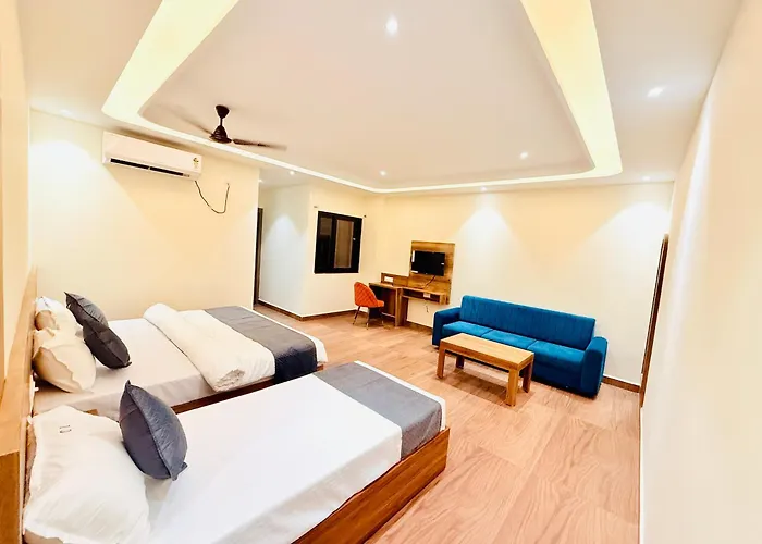 Hotel City Inn 2Min Walk To Gorakhnath Temple