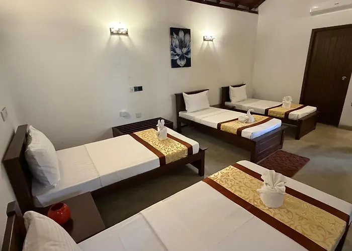 Bedazzle Waves Hotel Wadduwa