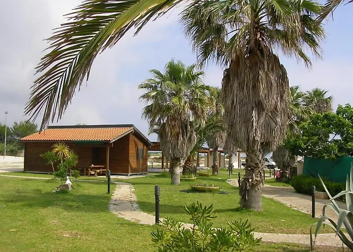 I Faraglioni Bungalow & Area Camper