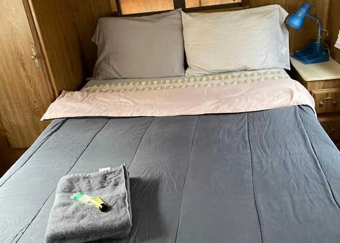 Affordable Rooms In Rv Trailer