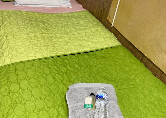Affordable Rooms In Rv Trailer