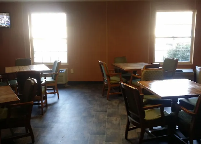 Americourt Hotel And Suites - Elizabethton