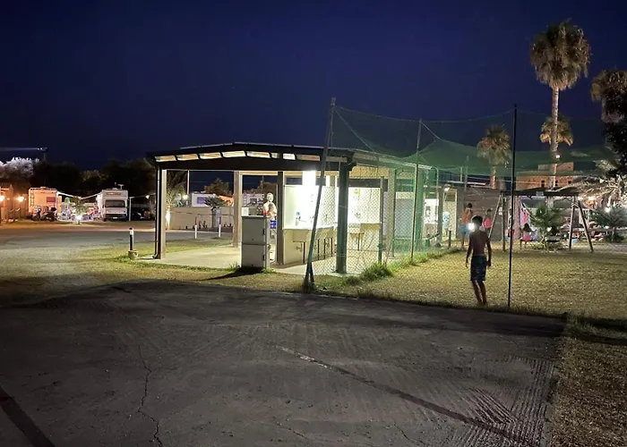 I Faraglioni Bungalow & Area Camper