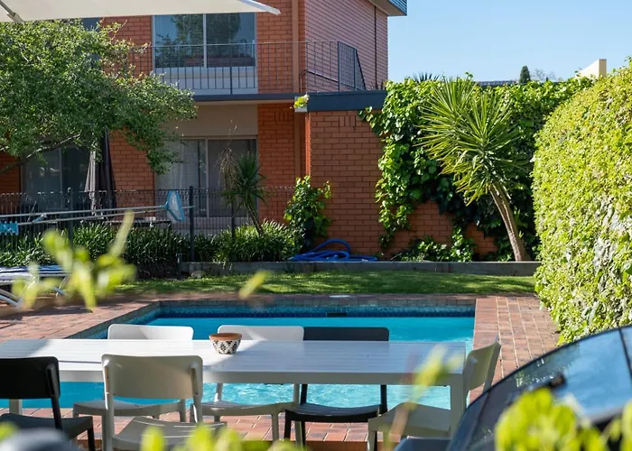 Parkview Motor Inn And Apartments