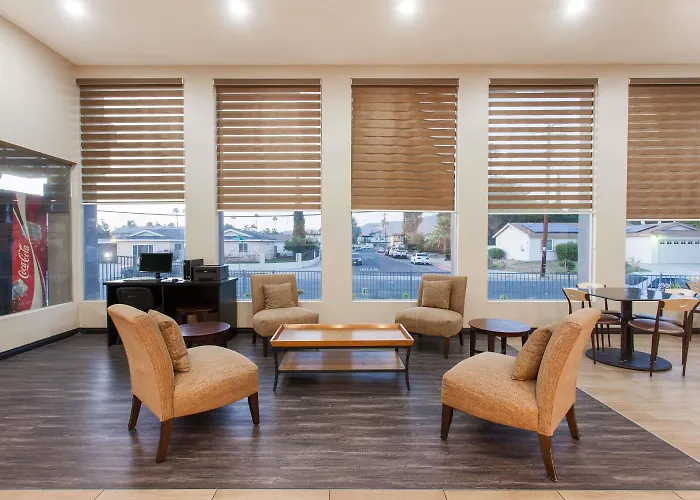 Days Inn By Wyndham San Diego-East/El Cajon