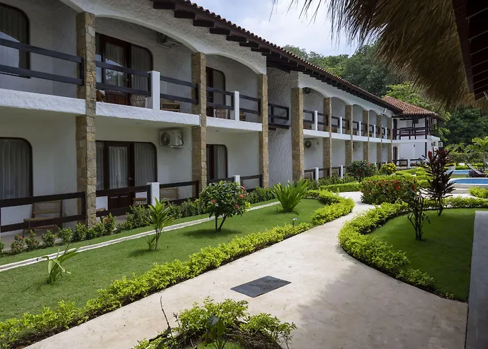 Fuego Del Sol Beachfront Hotel