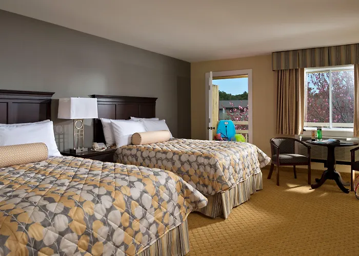Wellfleet Lodge