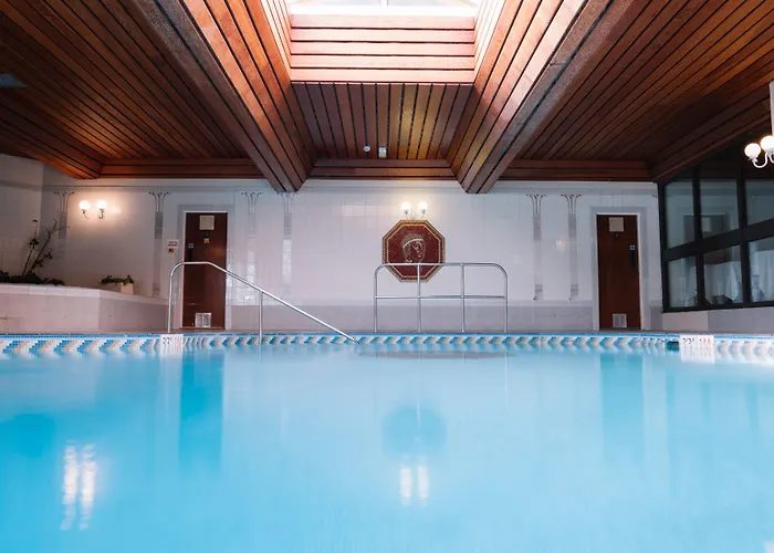 Apollo Hotel