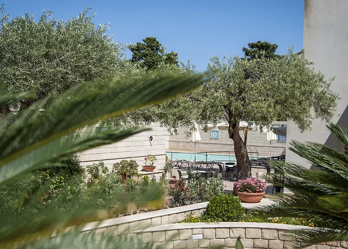 Hotel Baia Del Capitano