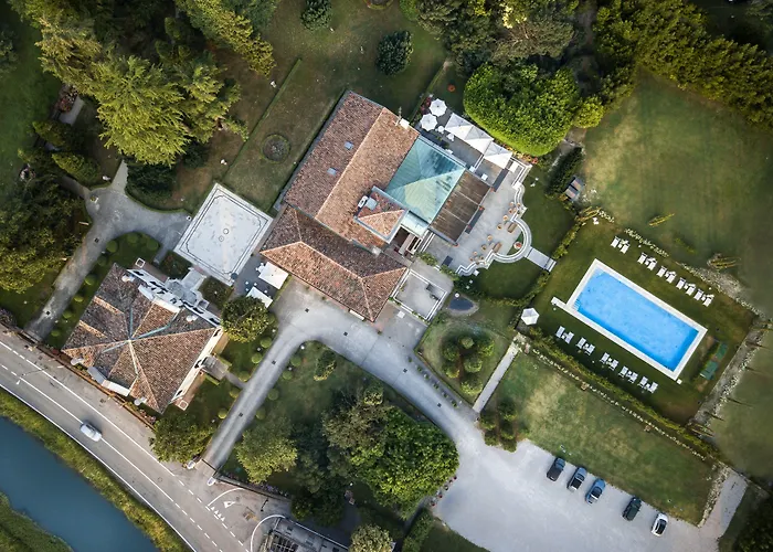 Villa Franceschi Hotel & Resort
